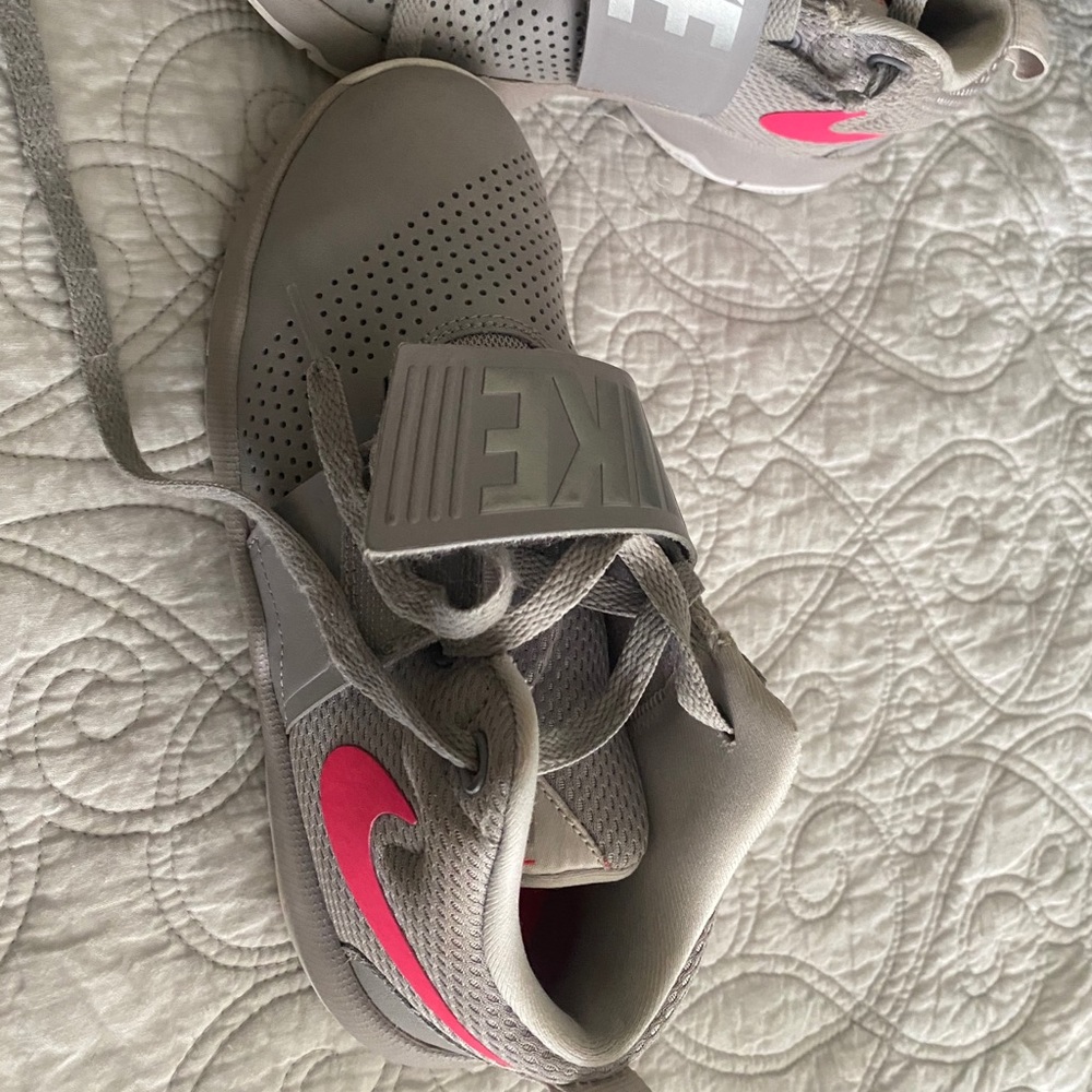 Girls Nike Basketball shoes size 3.5